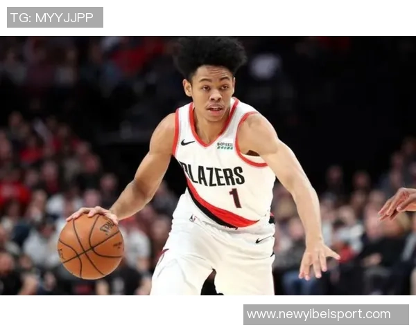 豪泽赞安芬尼西蒙斯状态火热期待他在场上大展身手